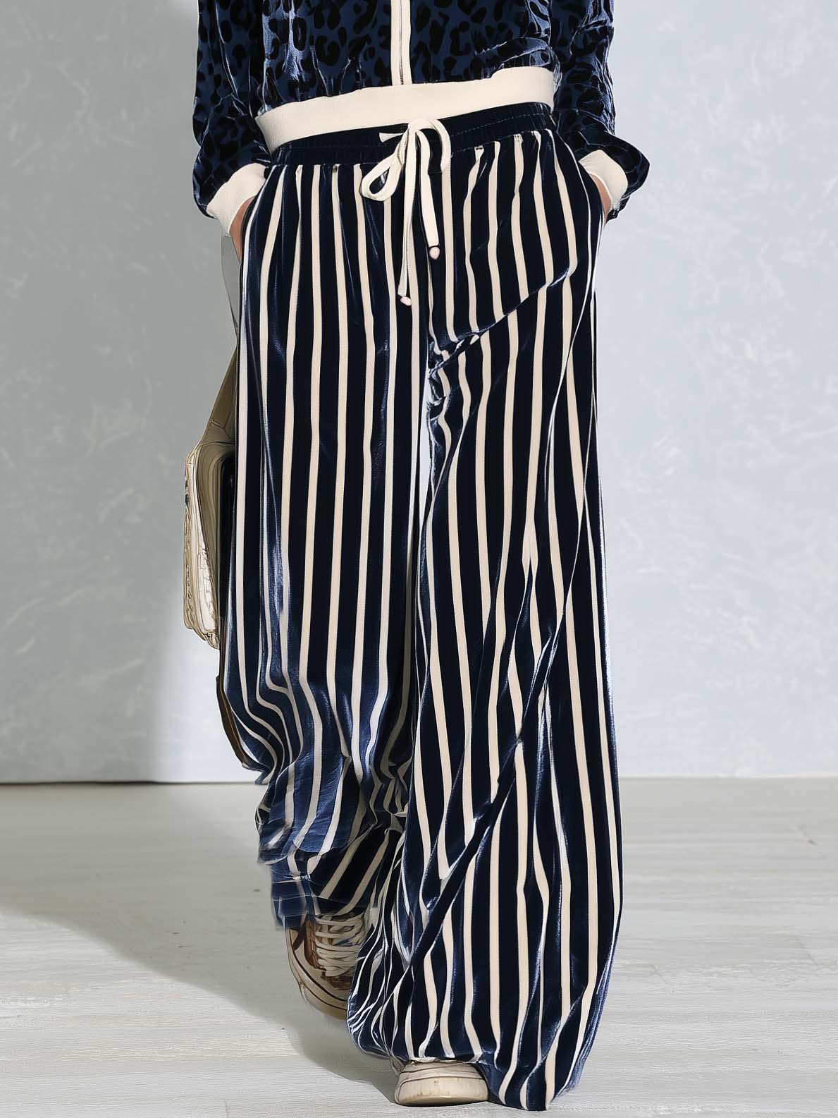 Retro Sporty Women&