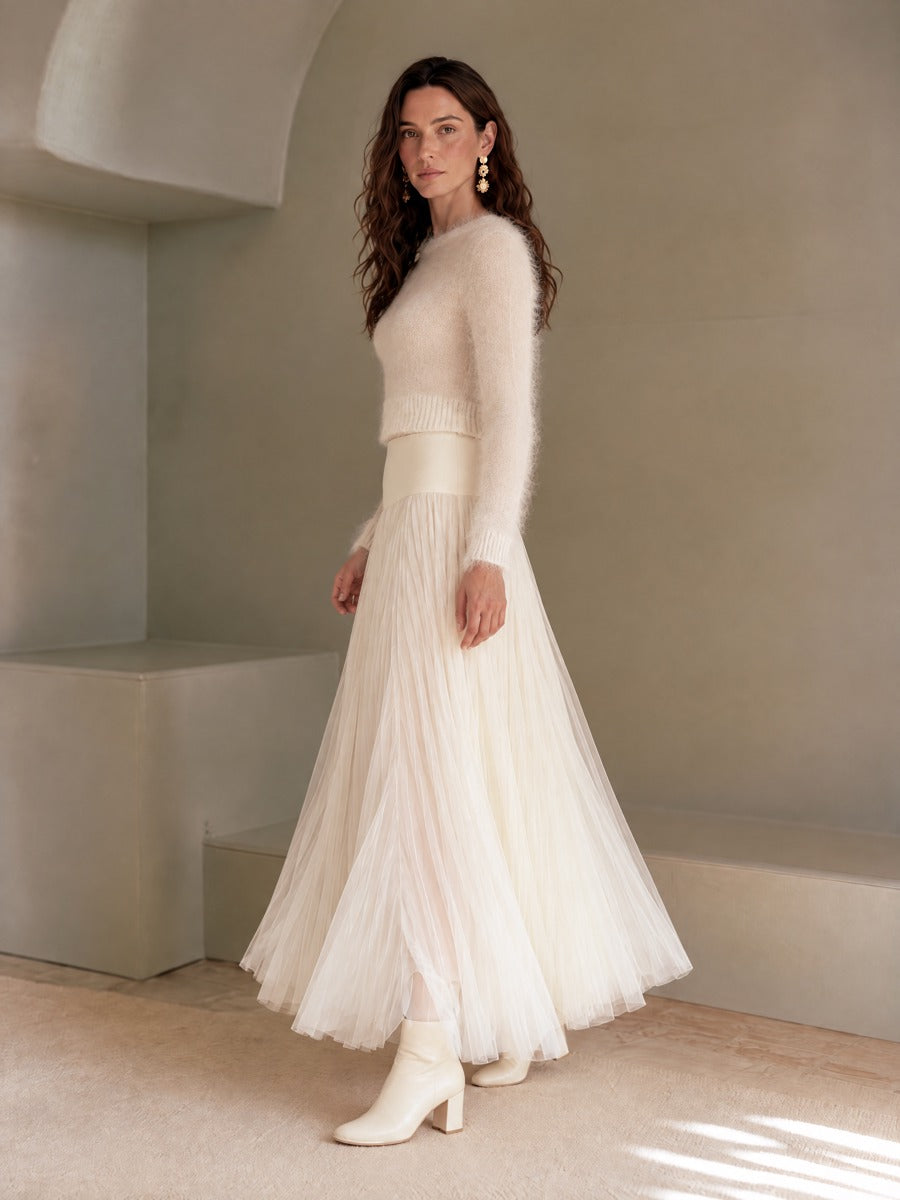 Elegant Off-white Mohair Knit Crew Neck Pullover Sweater