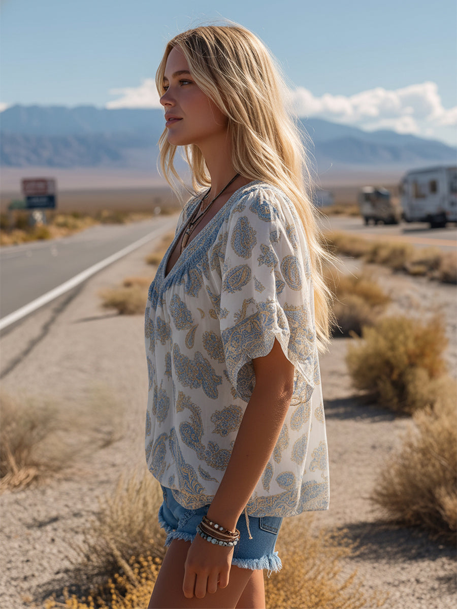 Retro White Paisley Print Chiffon V-neck T-shirt