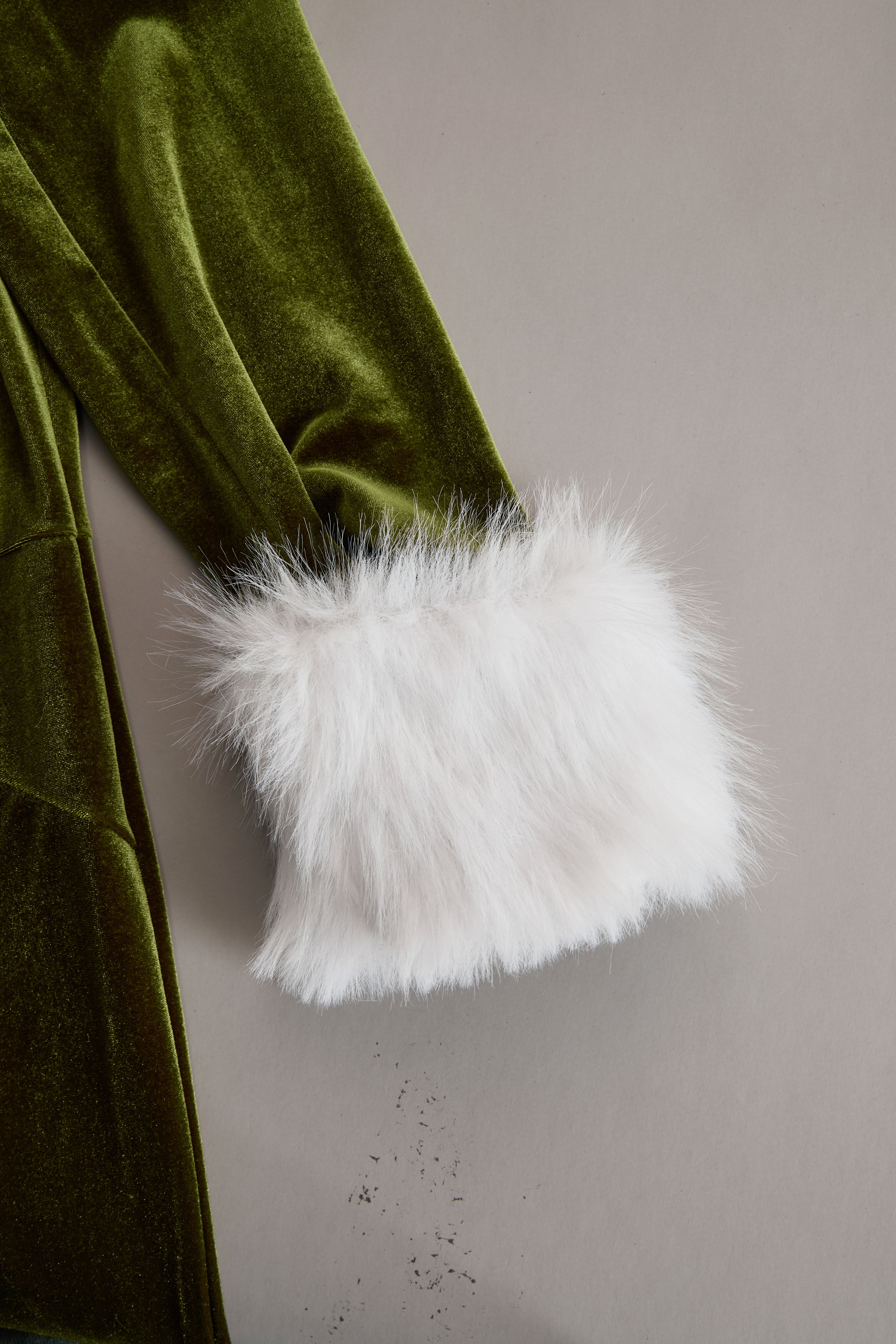 Fashion Retro Rose Red Velvet Faux Fur Collar Long Sleeve Flared Jumpsuit