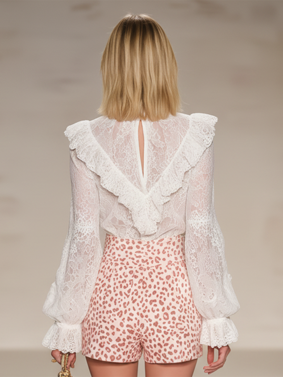 Retro Elegant And Delicate Ruffled V-neck Lace Long-sleeved Top