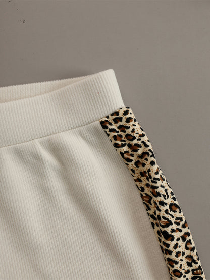 Elegant And Sporty Leopard Print Trim Off-white Knitted T-shirt And Flared Pants Set