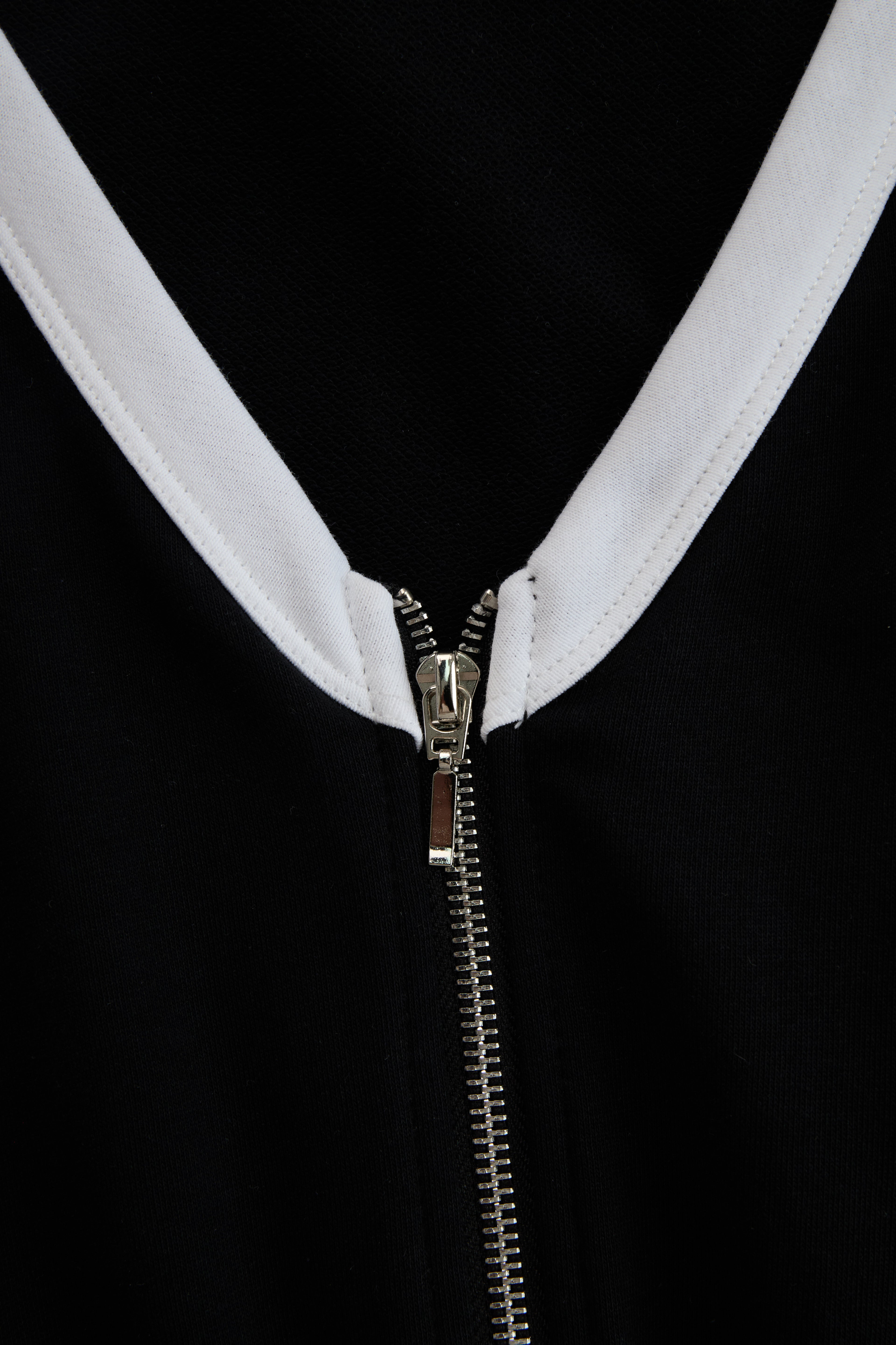 Casual Retro Sporty Black And White Color-blocked V-neck Half-zip Jumpsuit