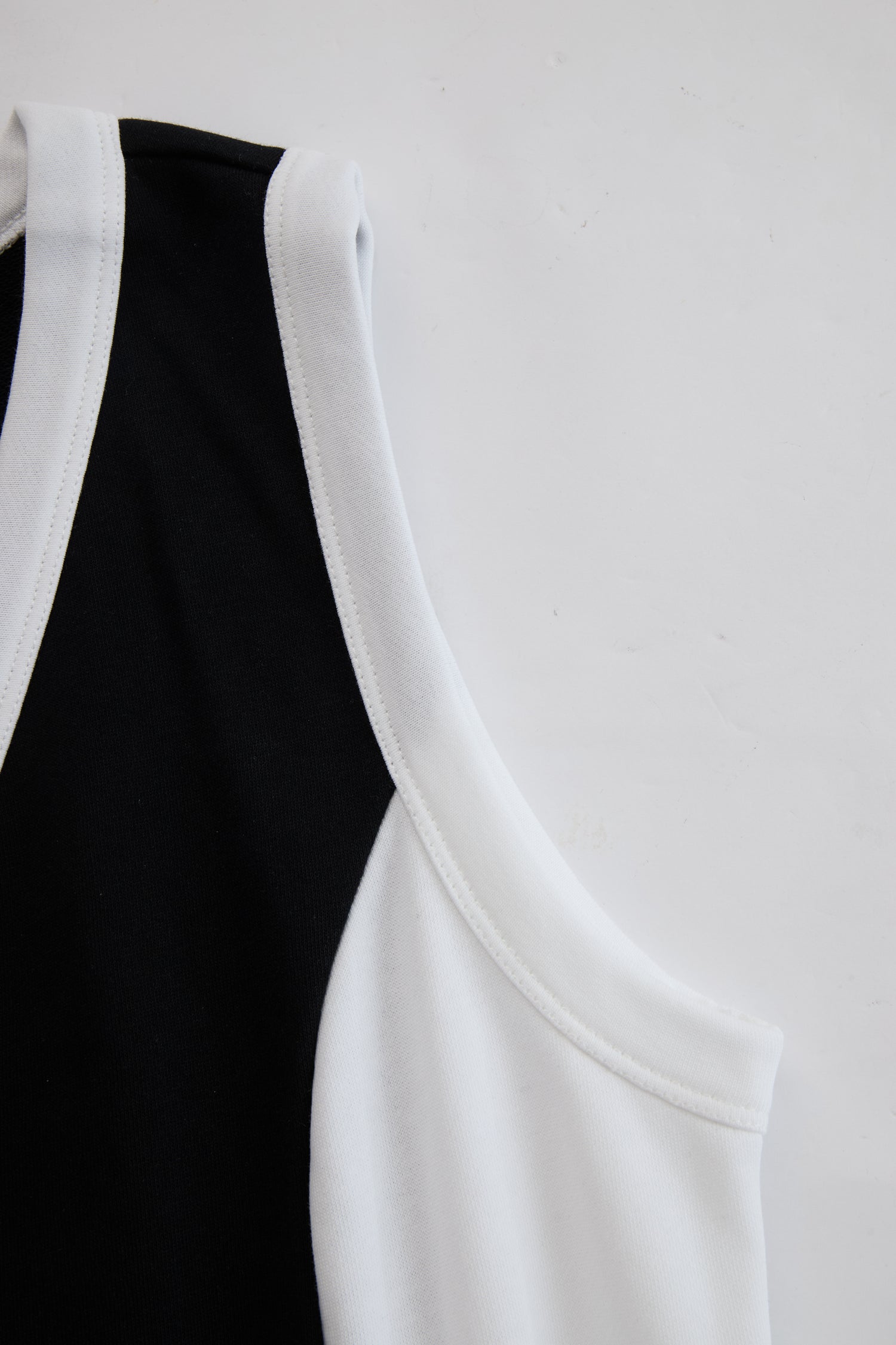 Casual Retro Sporty Black And White Color-blocked V-neck Half-zip Jumpsuit