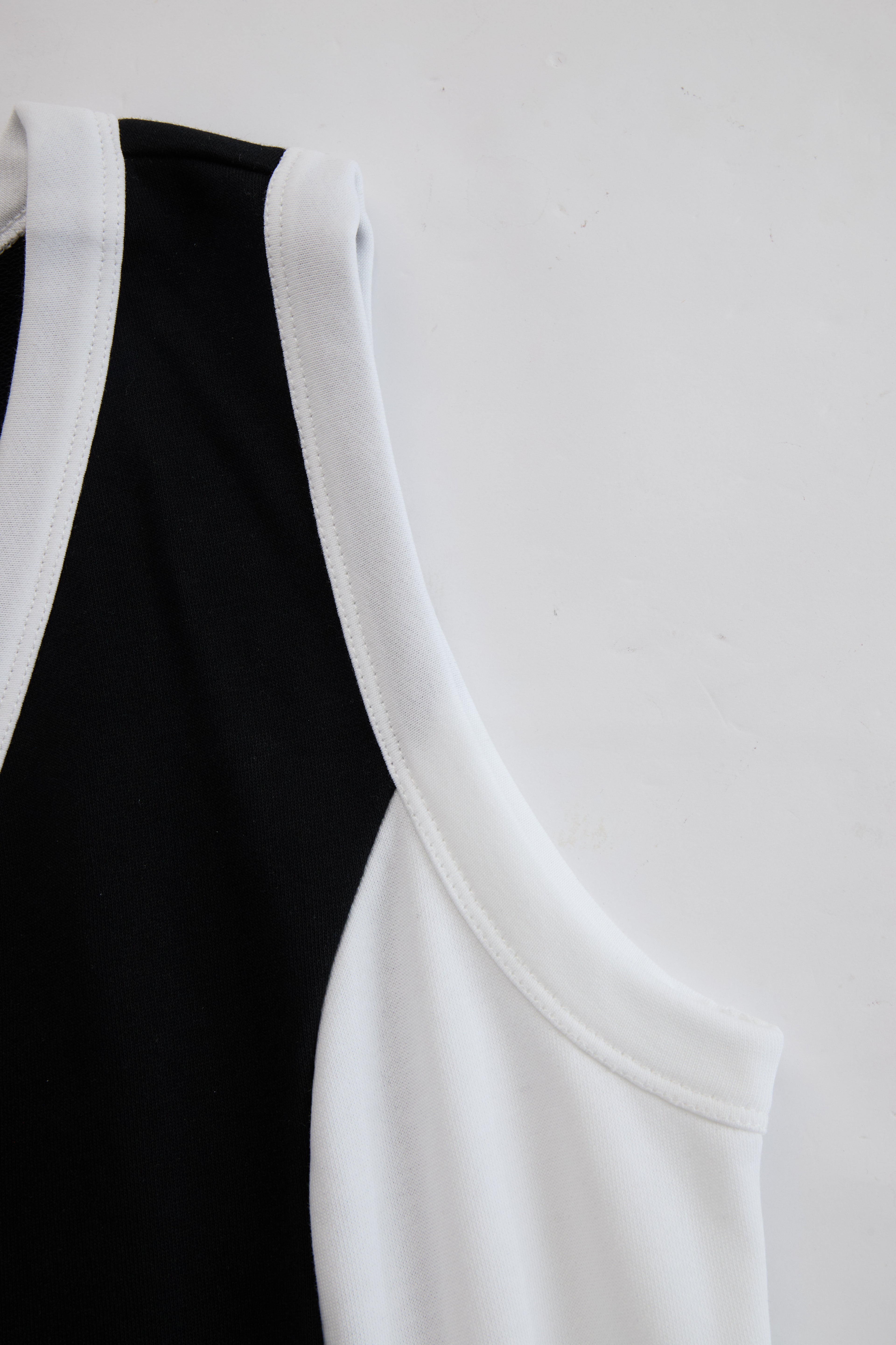 Casual Retro Sporty Black And White Color-blocked V-neck Half-zip Jumpsuit