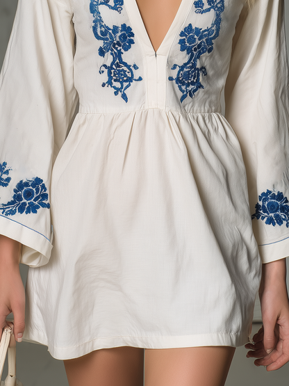 Casual And Comfortable V-neck Embroidered Flared Long-sleeved Mini Dress