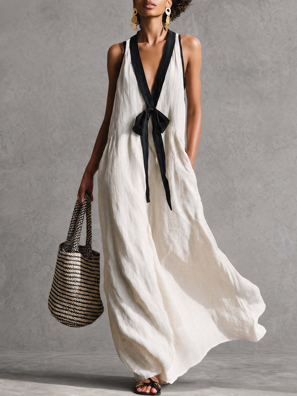 Bohemian Style White And Black Color Blocked Sleeveless V-neck Maxi Dress