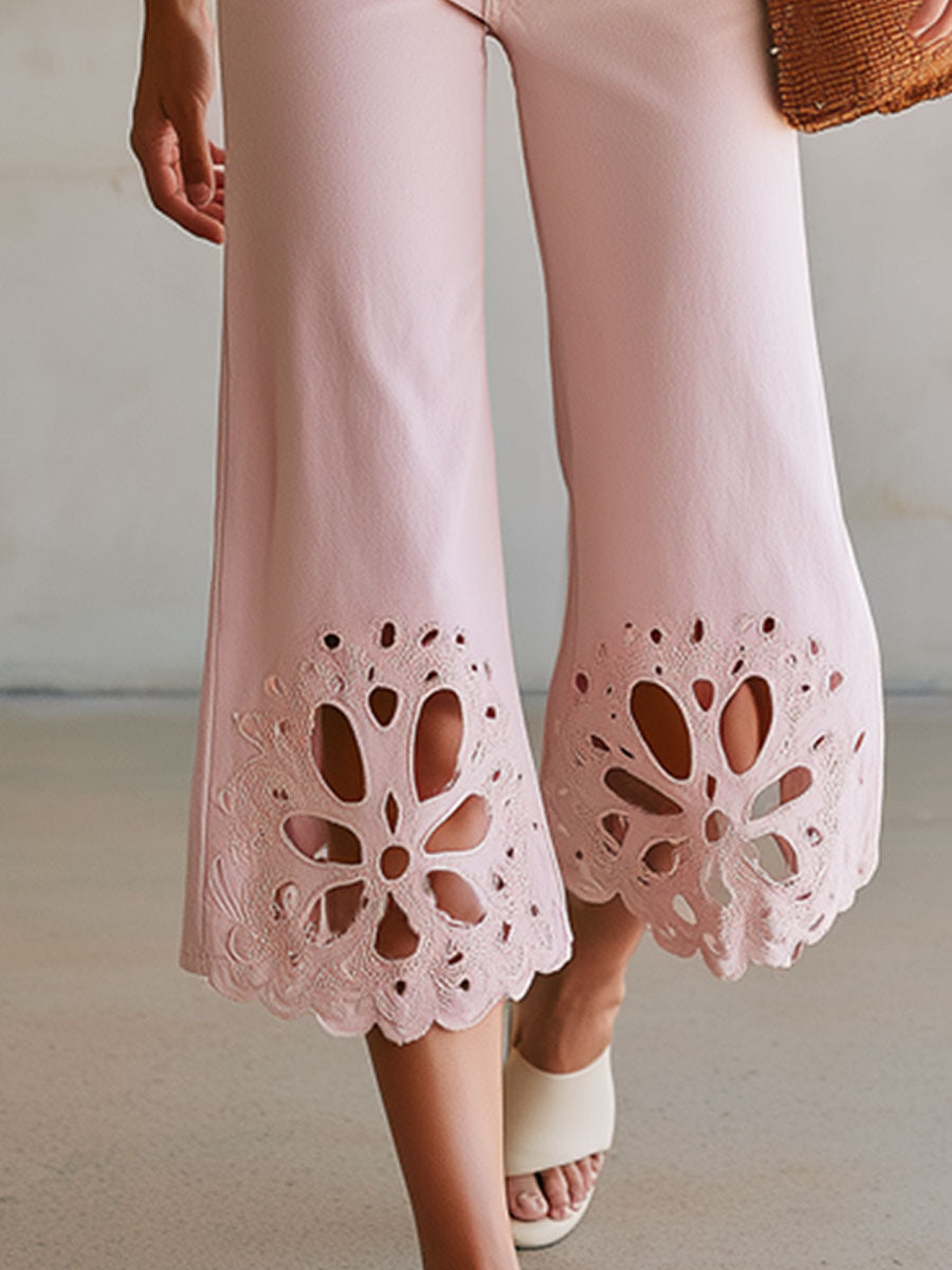Fashionable Retro-style Cutout Embroidered Cropped Pink Jeans