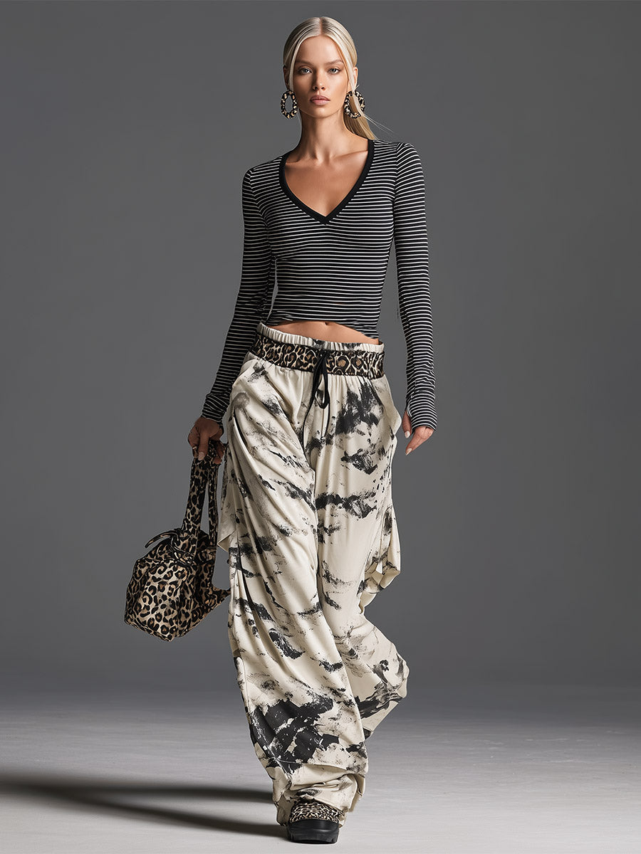Stylish Sporty Black Striped Top And Printed Wide-leg Pants Set