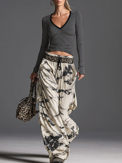 Stylish Sporty Black Striped Top And Printed Wide-leg Pants Set