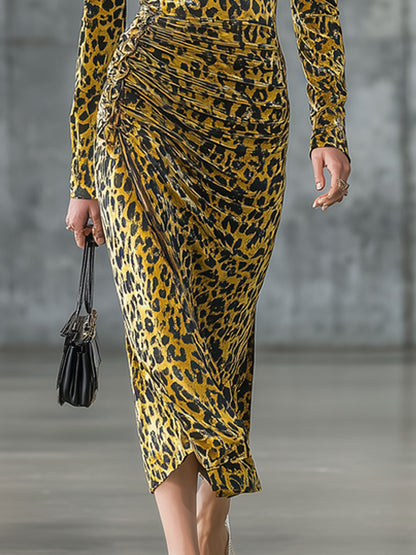 Fashionable Retro Pleated Leopard Print Gold Velvet Long-sleeved Midi Dress