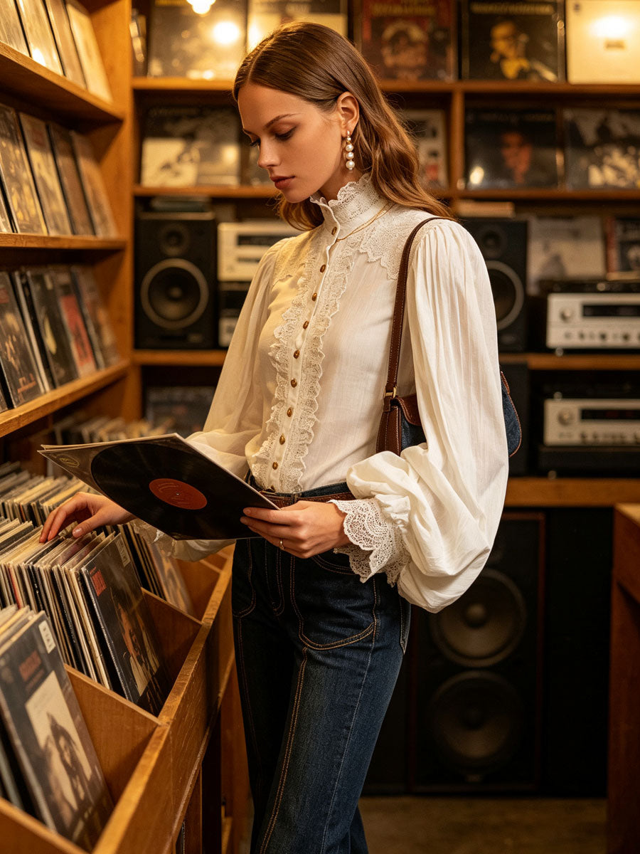 Retro-style Lace Lantern Long-sleeved White Shirt
