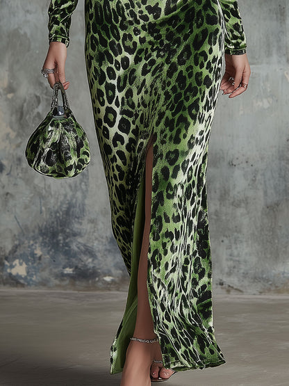 Retro-elegant Green Leopard Print Stand Collar Long-sleeved Velvet Maxi Dress