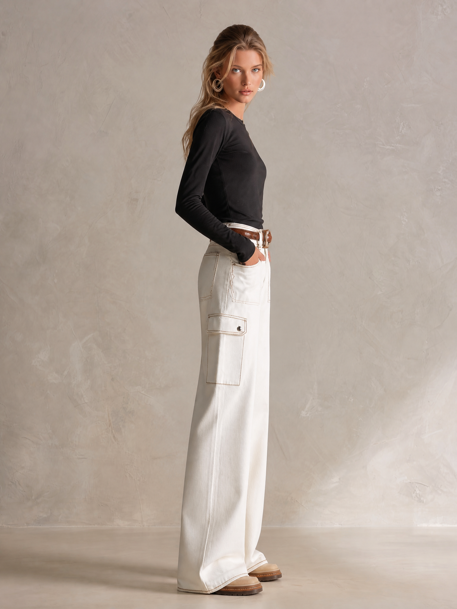 Classic Contrast-Stitching Off-White Utility Pocket Wide-Leg Jeans
