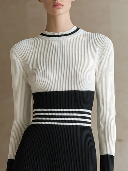 Stylish And Elegant Black And White Striped Knit Long-sleeved Mini Dress
