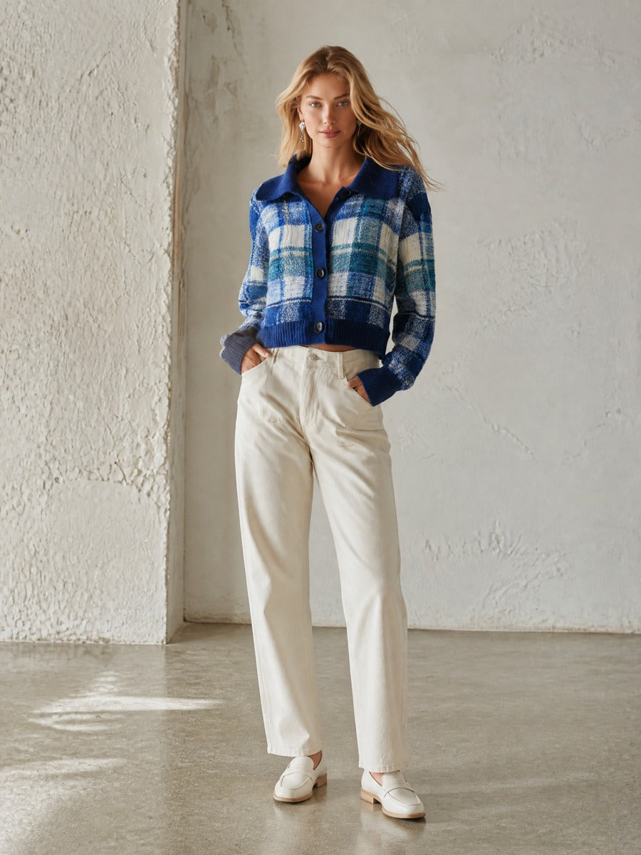 Retro-chic Blue Plaid Collared Knit Cardigan