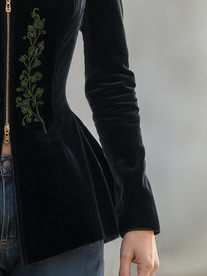 Green Embroidered Velvet Jacket With A Retro Casual And Elegant Style