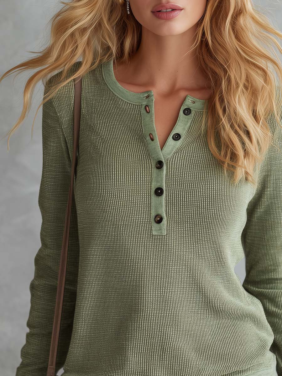 Versatile Vintage-style Light Green Waffle-knit Henley Top