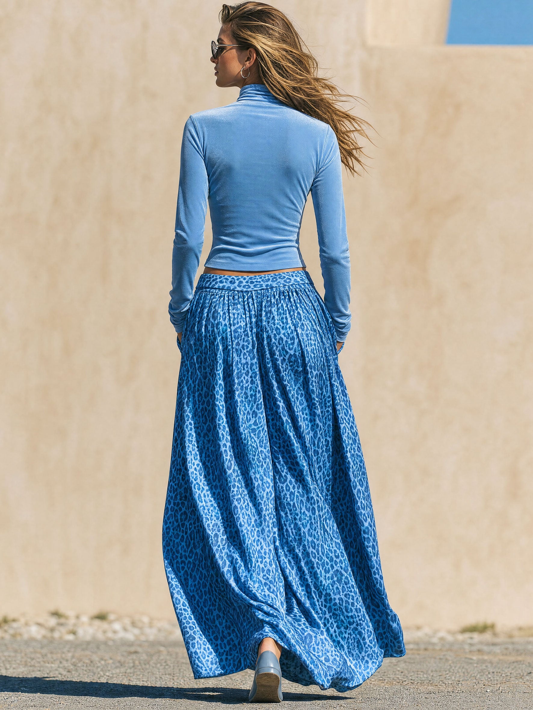 Stylish And Casual Blue Turtleneck Velvet T-shirt And Leopard Print Skirt Set