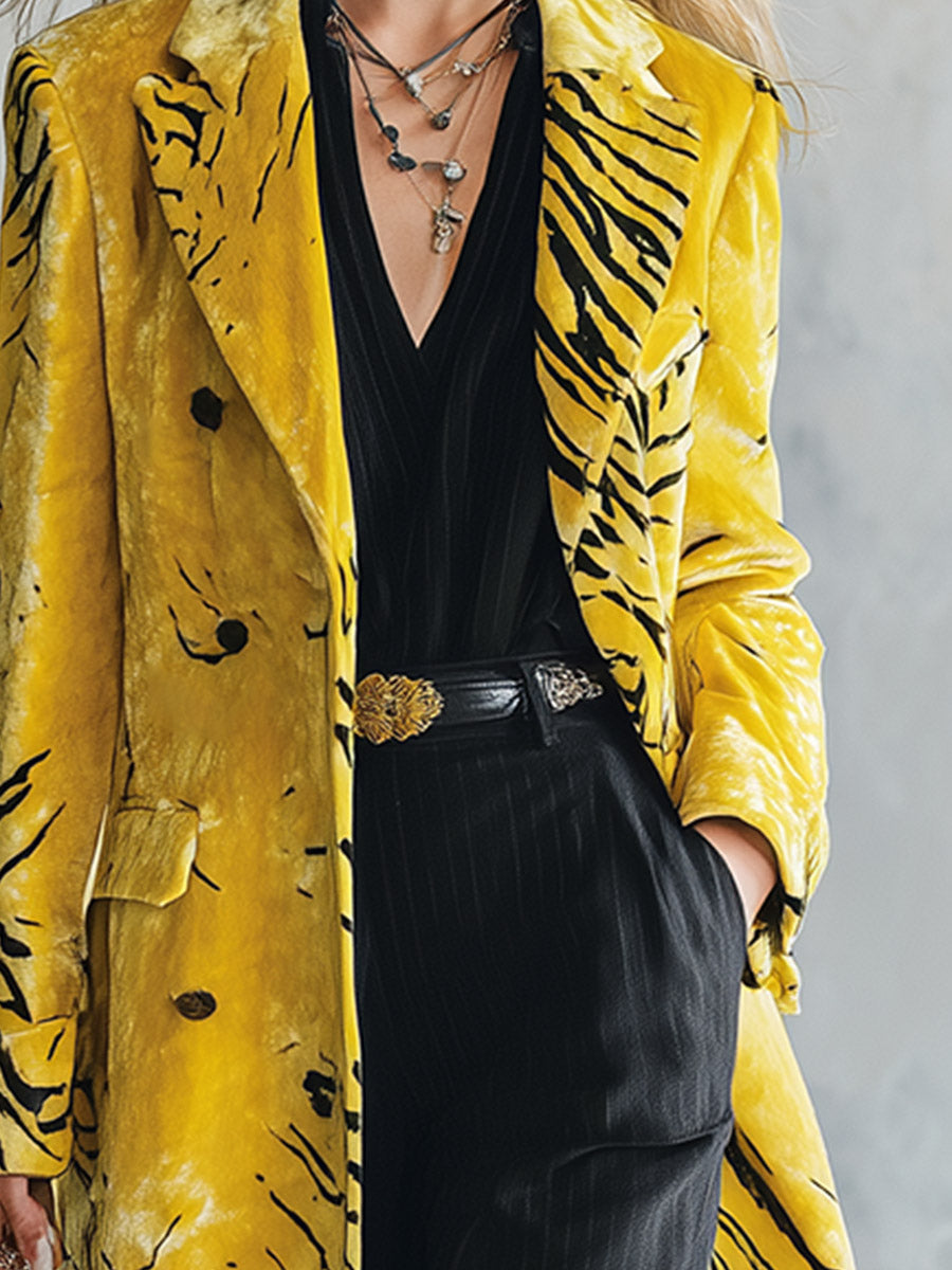 Retro-chic Yellow Zebra-print Velvet Collared Coat