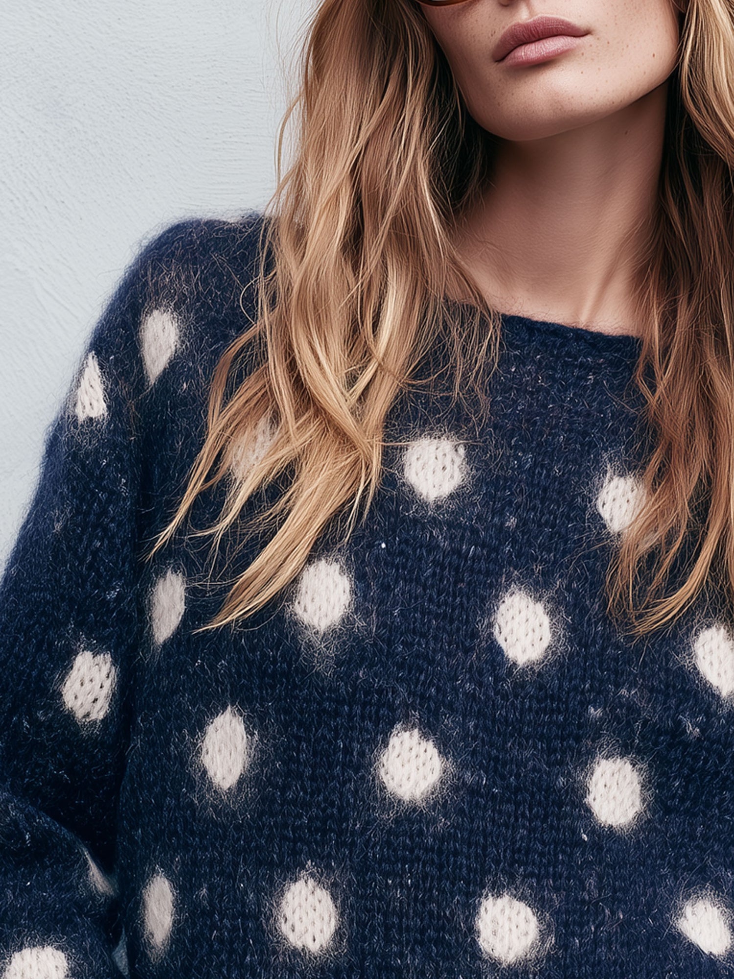 Casual And Warm Round Neck Polka Dot Navy Blue Long-haired Knit Pullover
