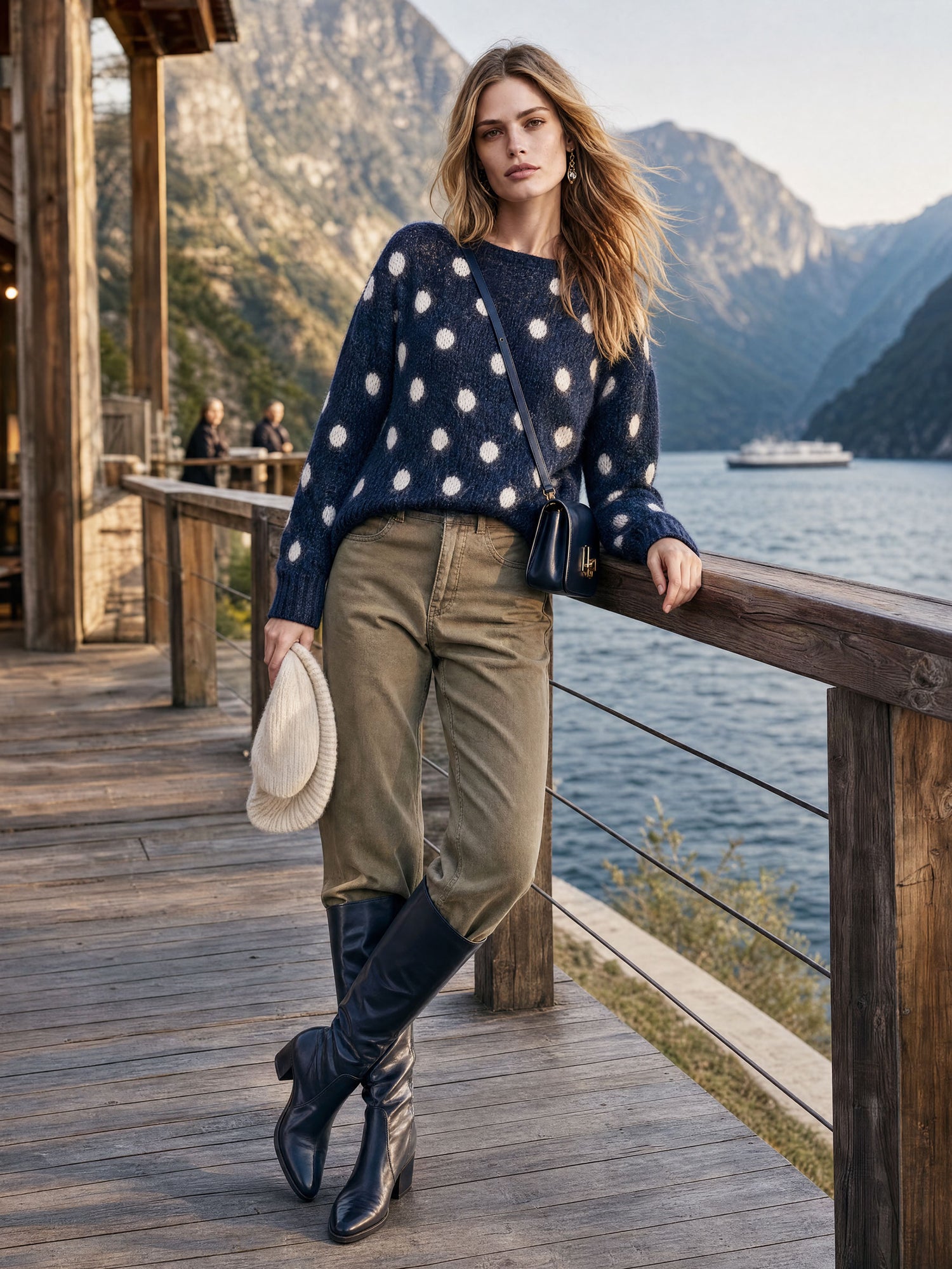 Casual And Warm Round Neck Polka Dot Navy Blue Long-haired Knit Pullover