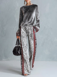 Chic Casual Striped Trim Grey T-shirt And Leopard-print Wide-leg Trousers Velvet Set