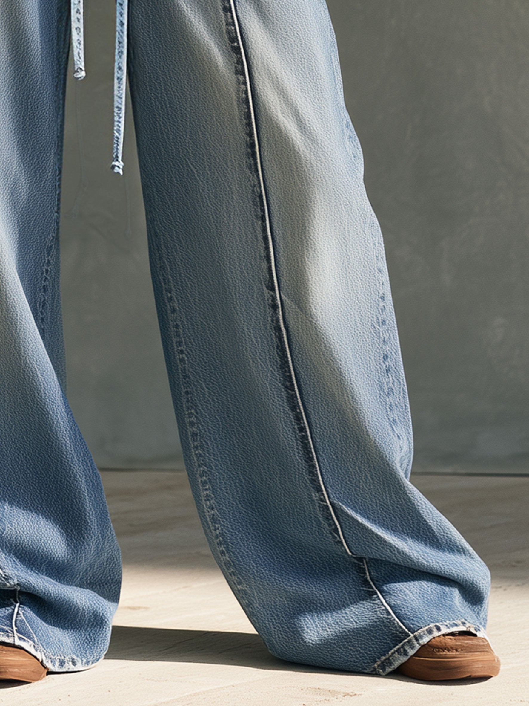 Military-style Retro Studded Lace-up Washed Blue Jeans