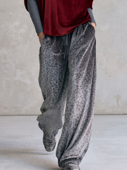Retro Casual Burgundy Velvet Turtleneck Top And Gray Leopard-Print Drawstring Pants Set
