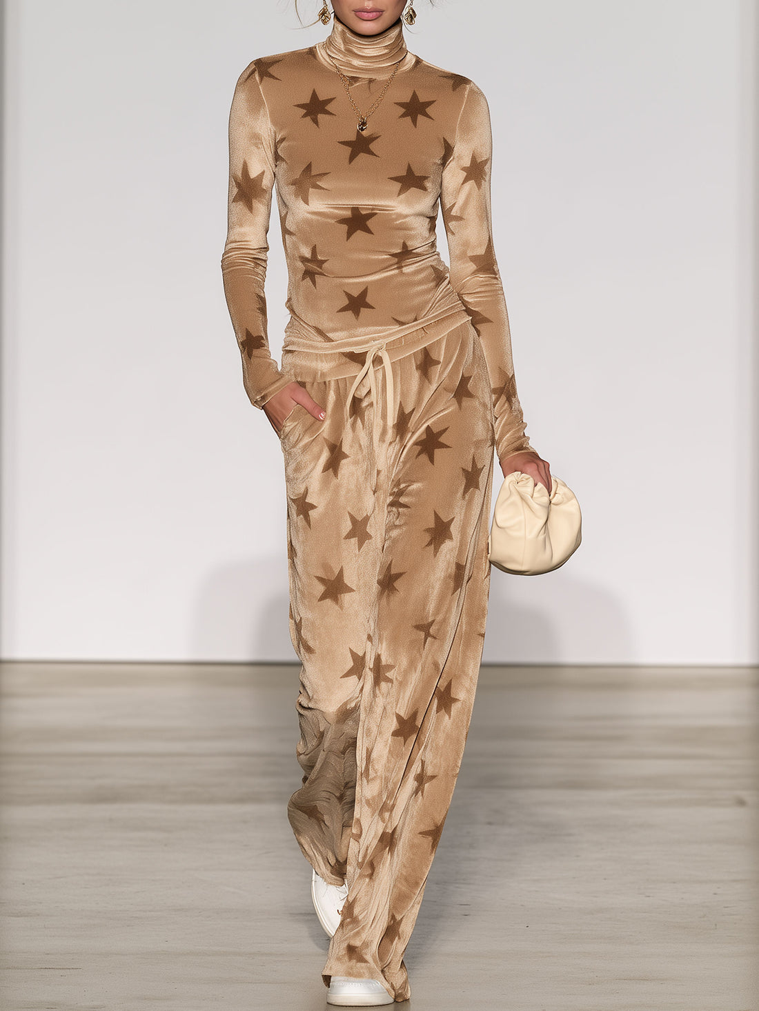 Fashionable Retro Star Velvet Turtleneck T-shirt And Pants Set