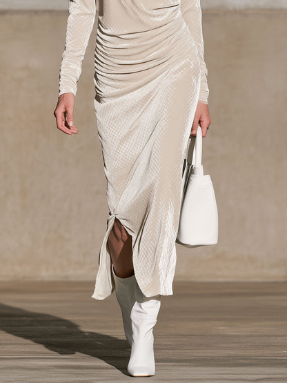 Fashionable Diamond-patterned Beige Velvet Slit Pleated Long-sleeved Midi Dress