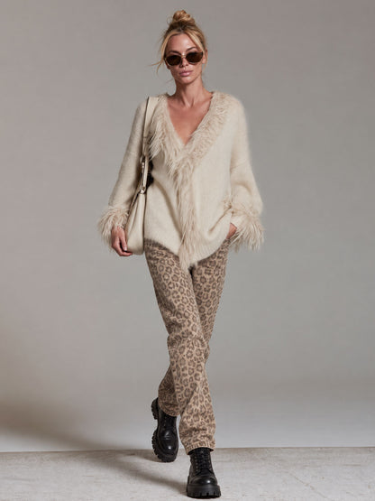Retro Elegant Beige Faux Fox Fur Trim V-neck Knit Sweater