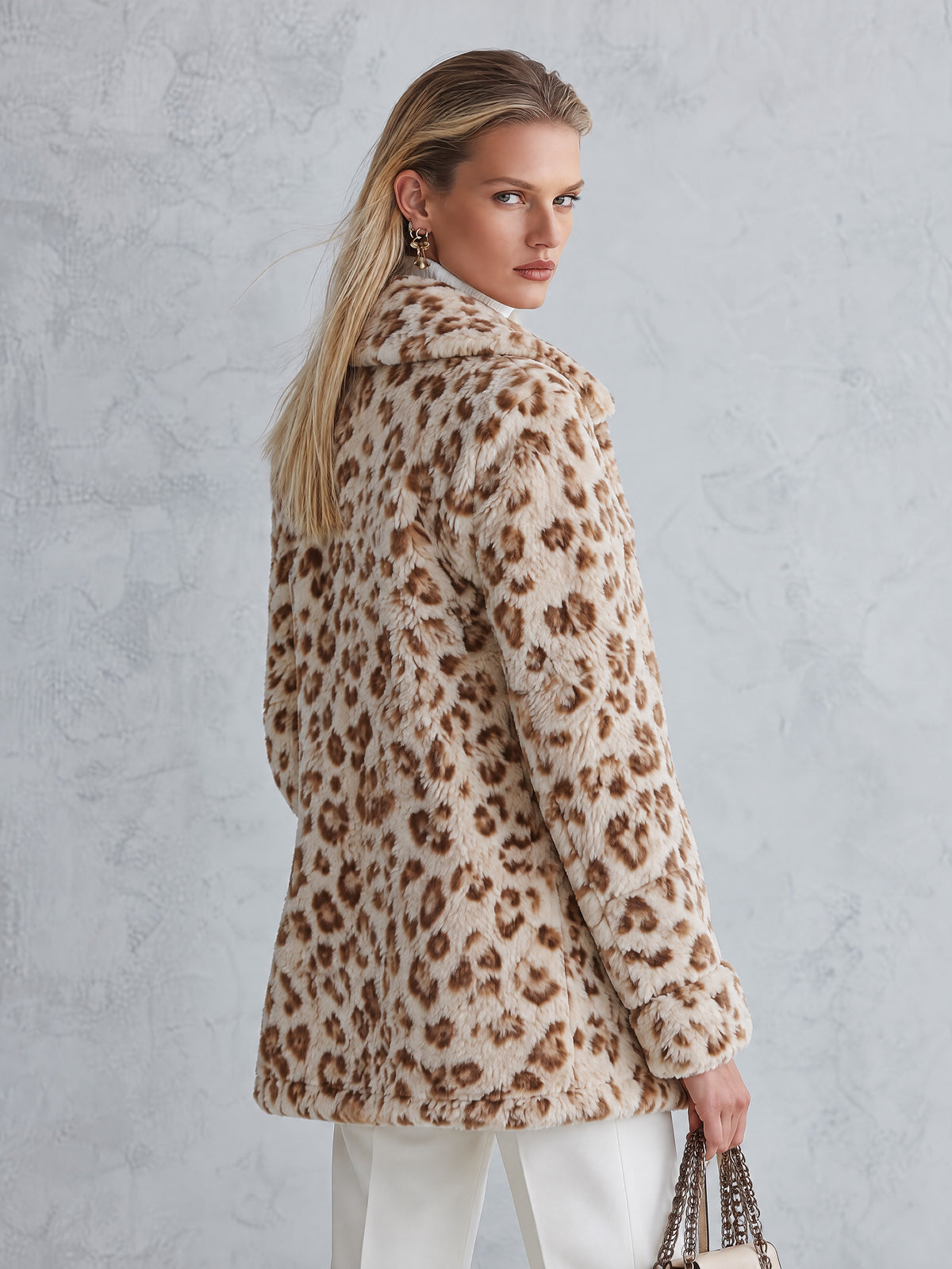 Women’s Warm Multi-Pocket Beige Leopard-Print Fleece Coat