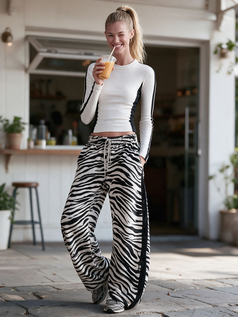 Casual Retro Sporty Black And White Color Block Knitted T-shirt