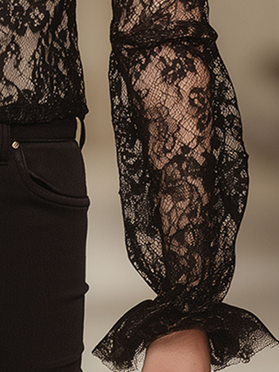 Stylish And Sexy Black Lace Square-neck Blouse