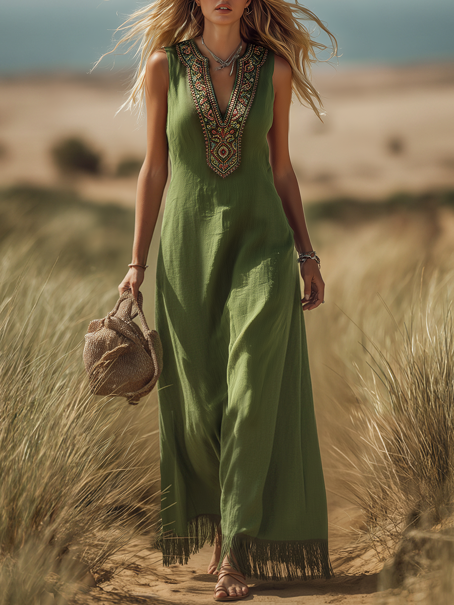 Bohemian Ethnic Style V-neck Sleeveless Embroidered Tassel Maxi Dress