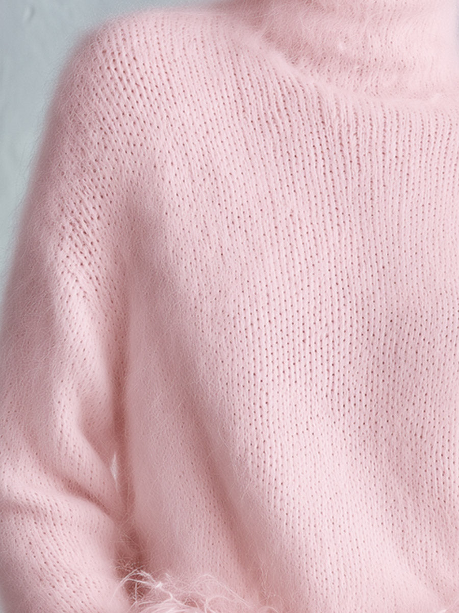Classic Down-Proof Hem White Mohair Turtleneck Sweater