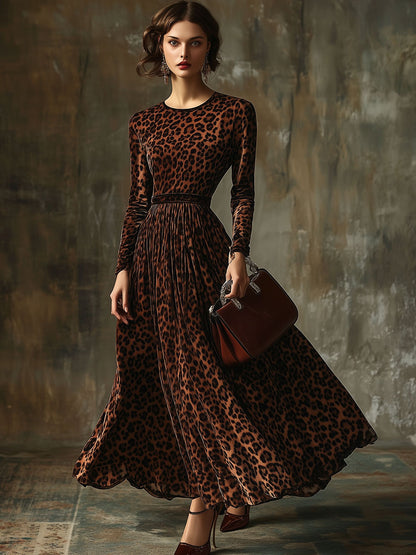 【24-hour shipping】Casual Vintage Velvet Leopard Print Round Neck Maxi Dress