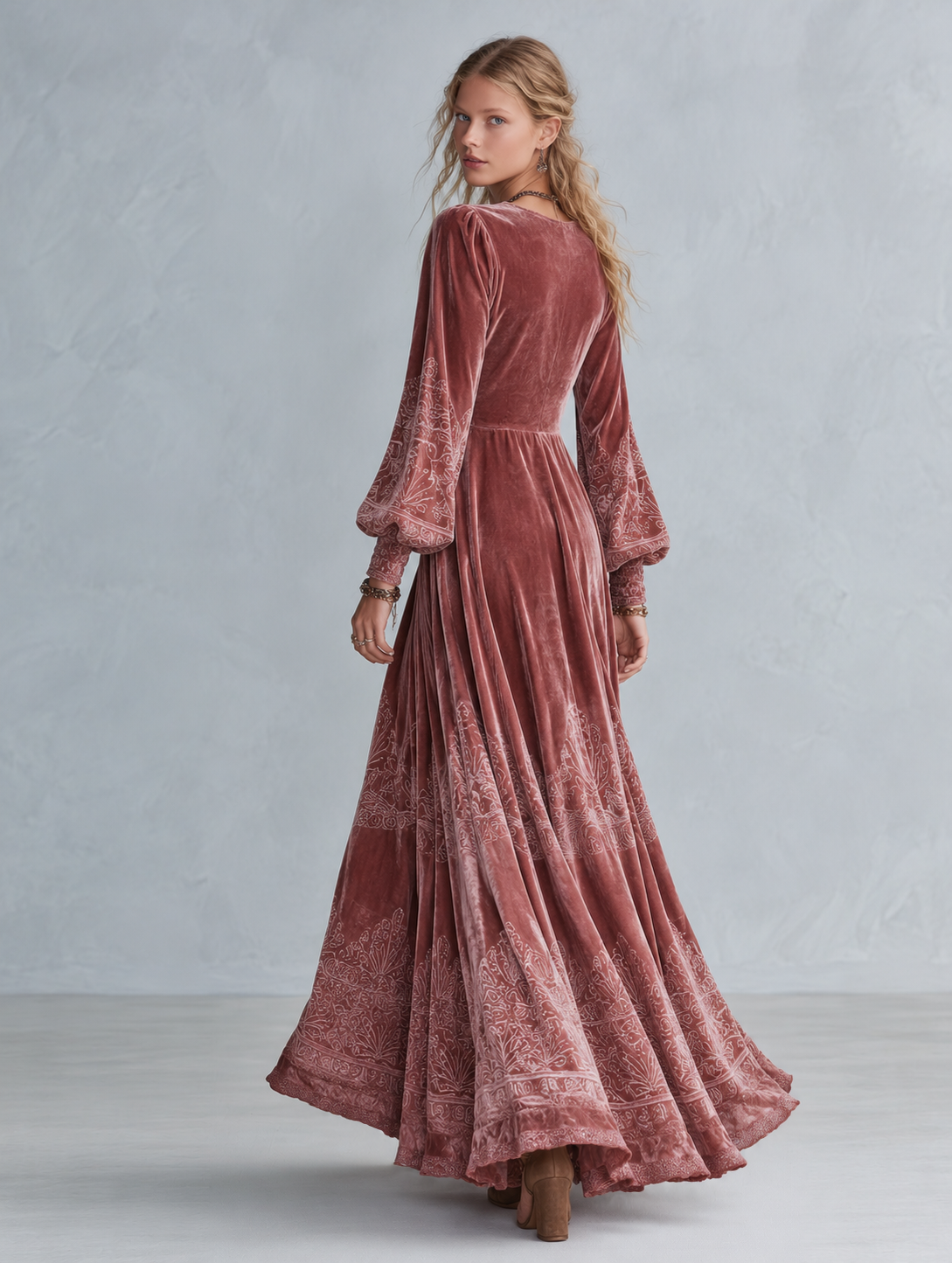 Vintage-style Dusty Pink Printed V-neck Velvet Maxi Dress