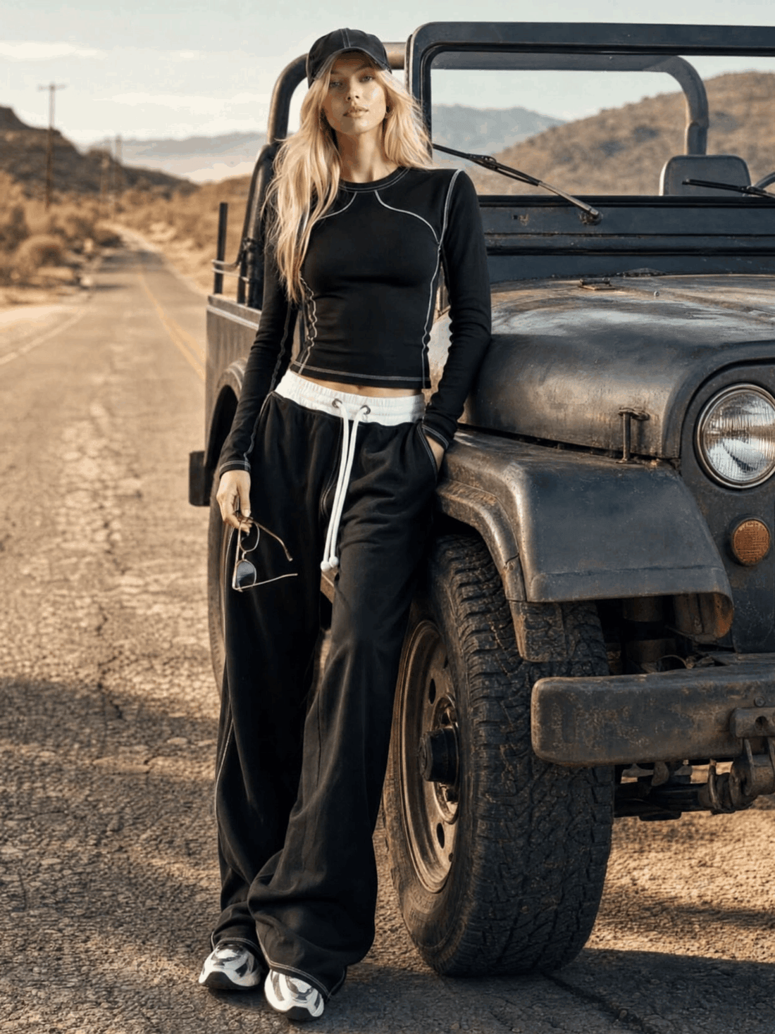 Casual Retro Black Cotton Crew Neck Long-sleeved T-shirt And Pants Set