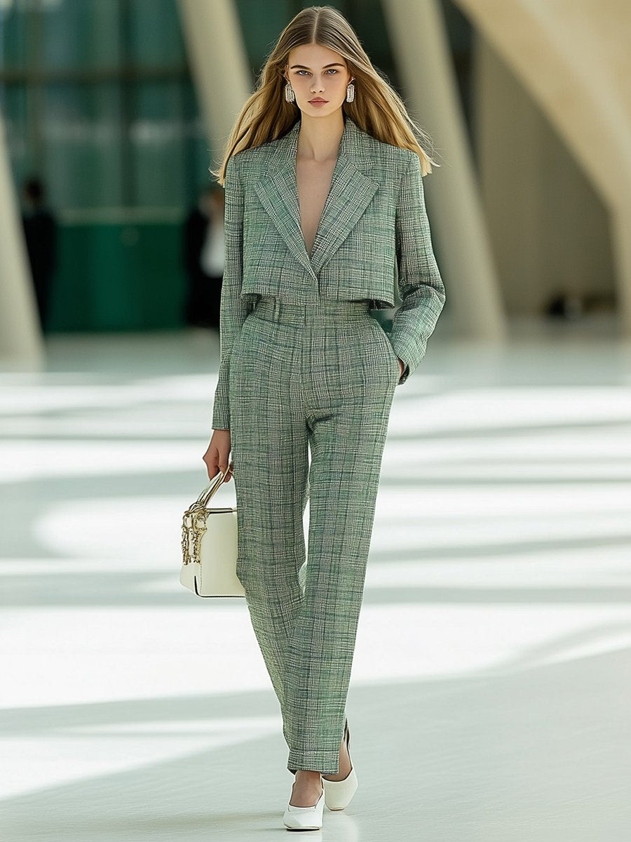 Elegant and Fashionable Green Plaid Tweed Suit