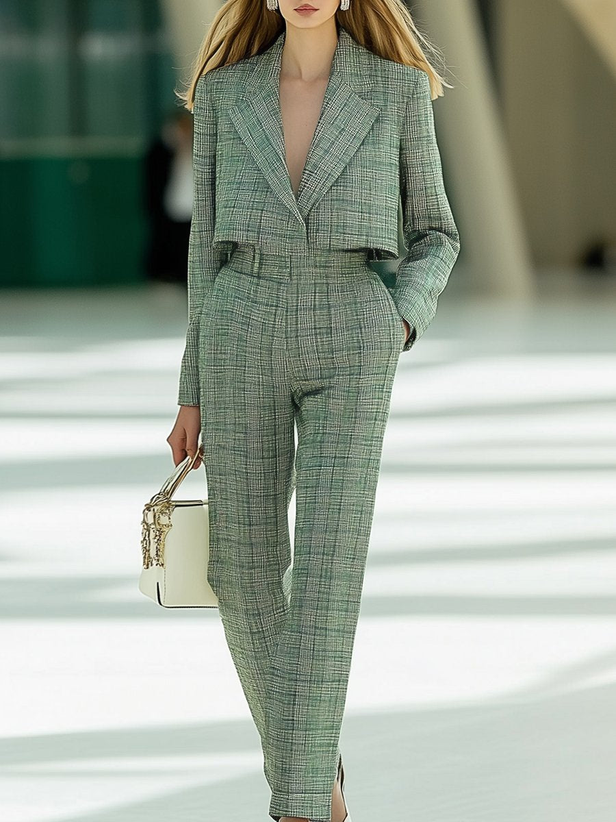 Elegant and Fashionable Green Plaid Tweed Suit