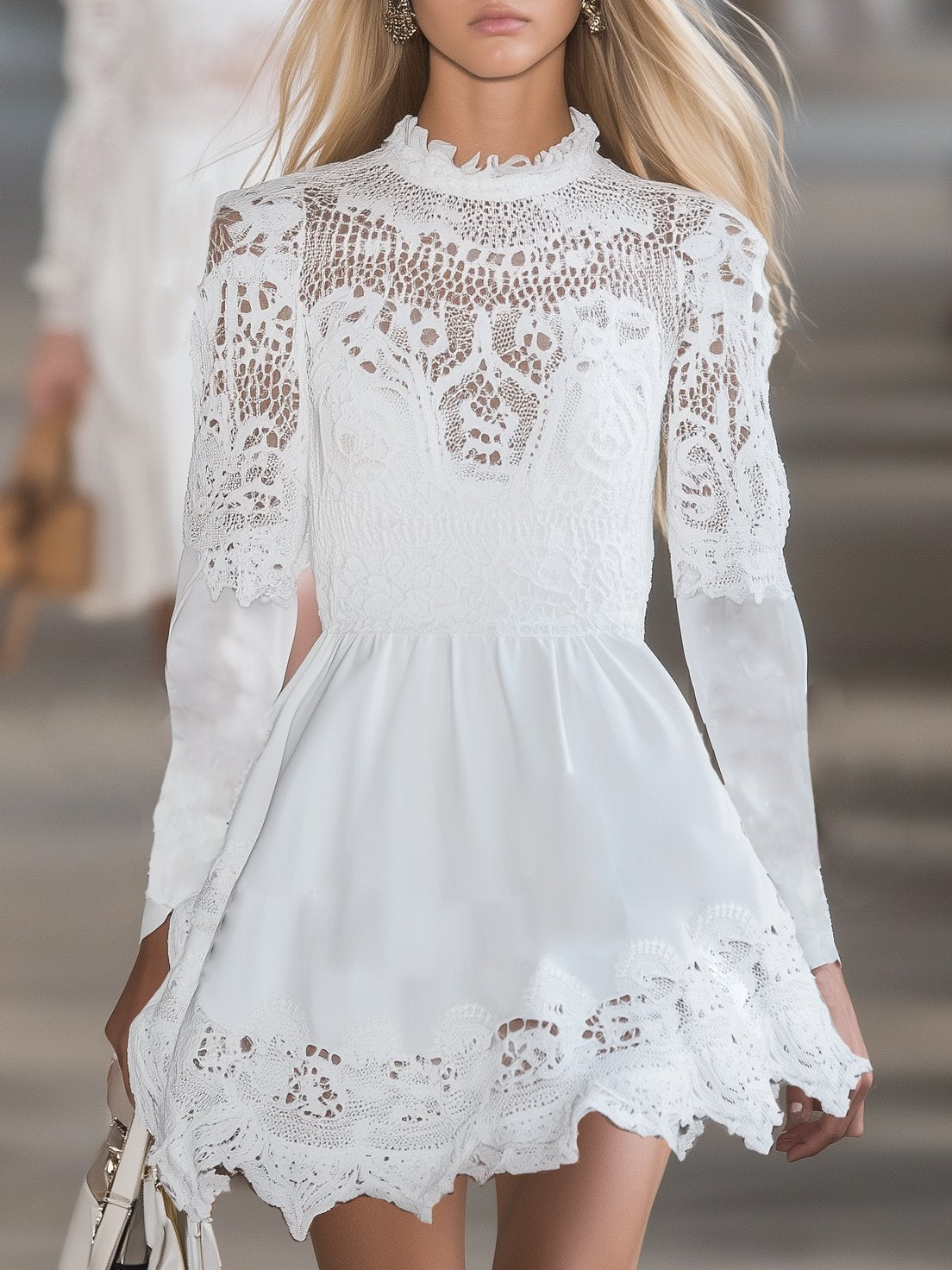 High-End Lace White Long-Sleeved Mini Dress