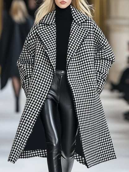 Retro Loose Fashionable High-End Black And White Houndstooth Mid-Length Coat