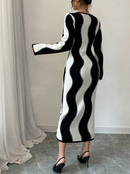 High-End Fashionable Black And White Knitted Midi Dress