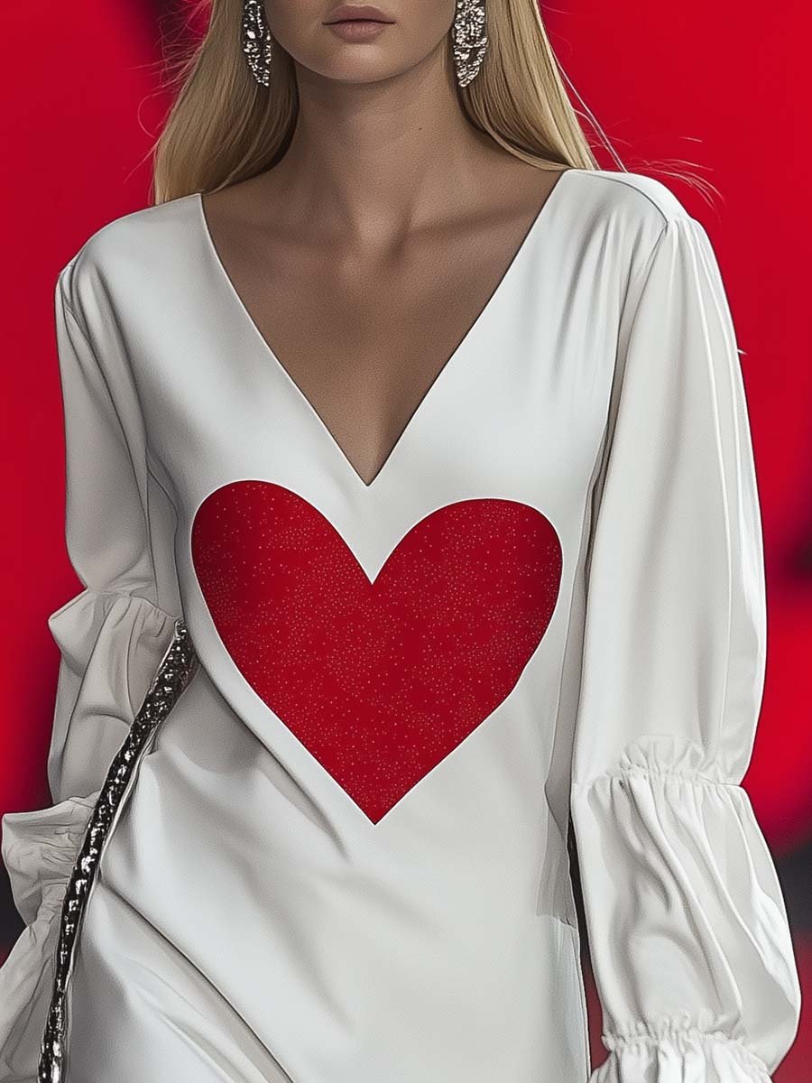 Fashion Casual Round Neck Heart Print Loose White Mini Dress