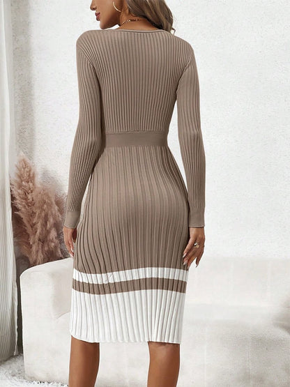 Retro And Fashionable Loose V-Neck Color Matching Oatmeal Color Knitted Mini Dress