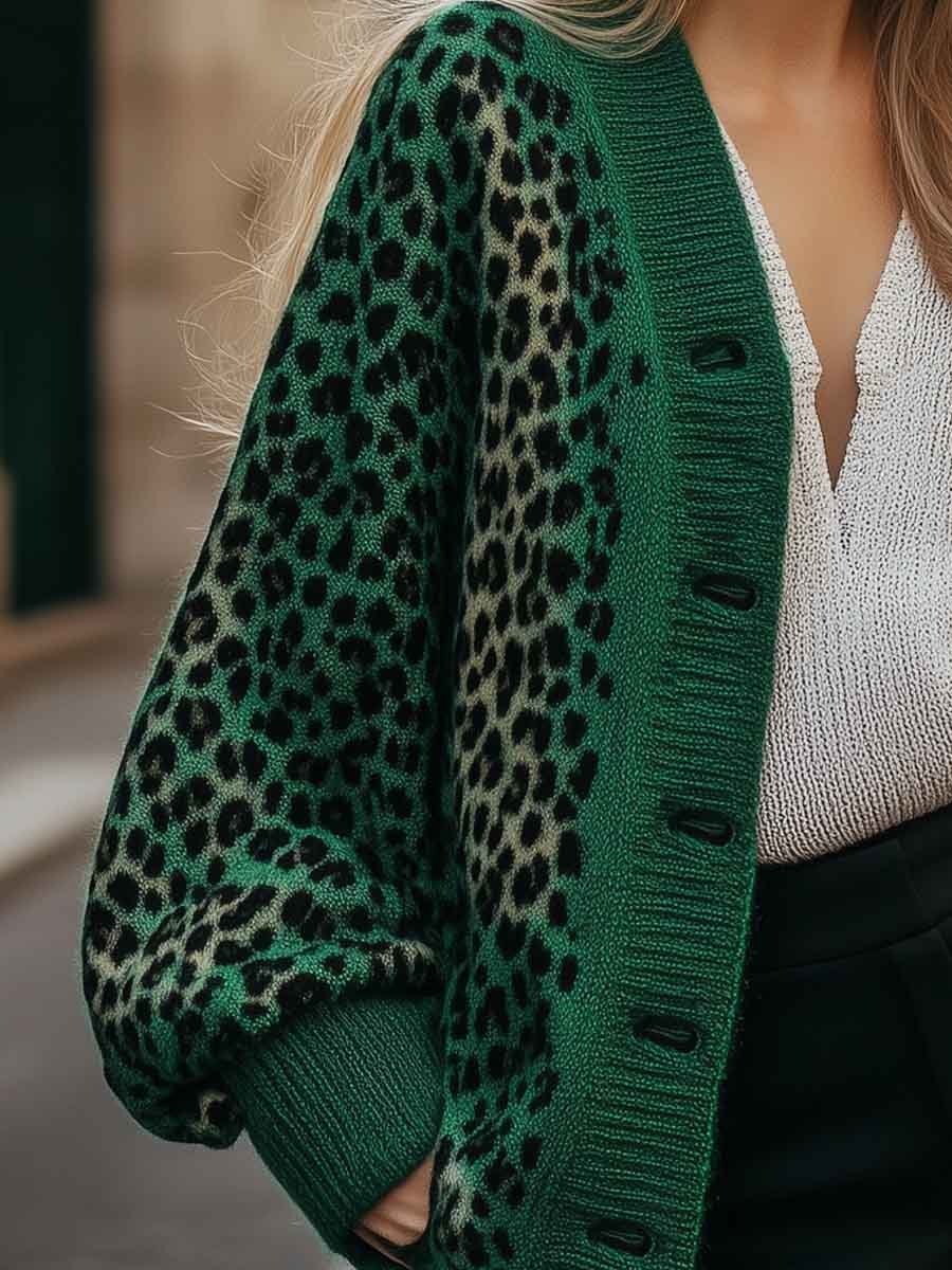 Stylish and Comfortable Emerald Green Leopard Print Knitted Cardigan