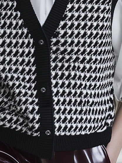 Retro Loose Fashion V-Neck Houndstooth Knitted Button Vest