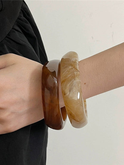 Fashionable Special-Shaped Resin Bracelet